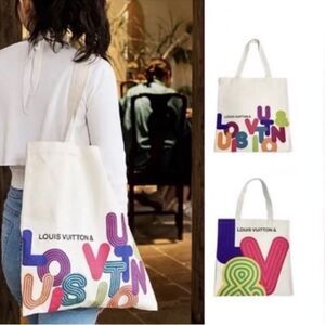 Authentic Louis Vuitton Limited Edition Canvas
Novelty Eco Bag/ Tote. NWT